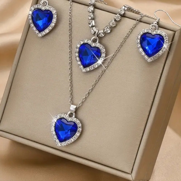 Heart silver necklace set - Picture 2 of 2